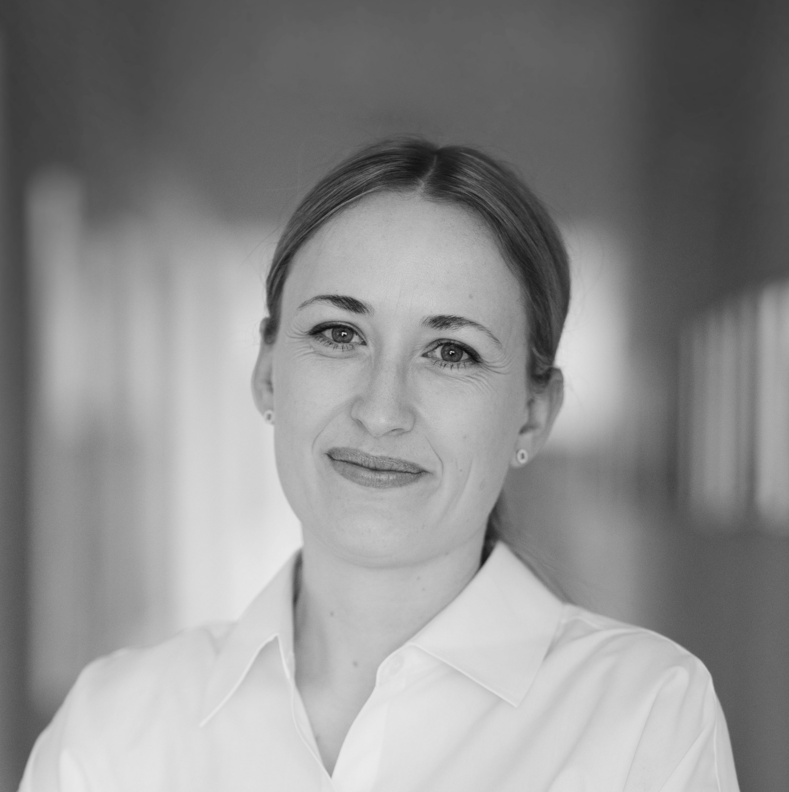 Portrait of Dr. Laura Krogh Herlin